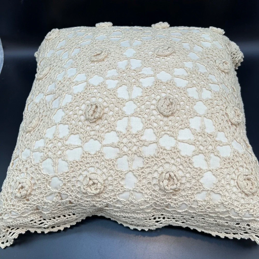 Crocheted‎ Bed Pillow Cream Ivory  Romantic Flower Buds 15x15 in